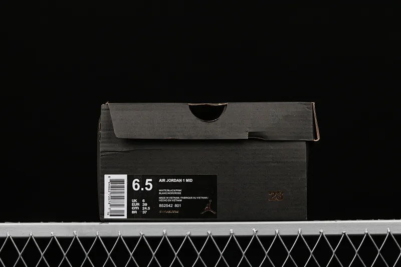 All Categories Air Jordan Jordan Series Basketball Shoes Air Jordan 1 Mid Air Jordan 1 Mid AJ1 Women's 7-hole Dirty Pink Suede Mid Toe 852542-801
